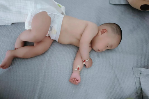 西藏宝宝呼吸道感染发烧